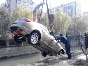 汽车上绑多少红布